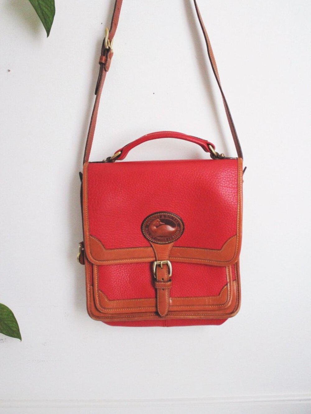 Dooney & Bourke Red & Tan Leather Vintage Crossbody Satchel Handbag With Adjusta - Picture 1 of 9